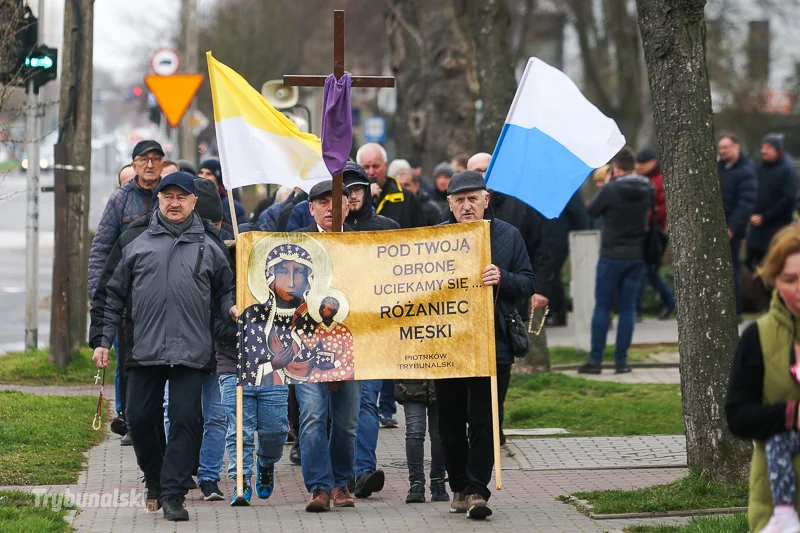 Męski Różaniec ulicami Piotrkowa