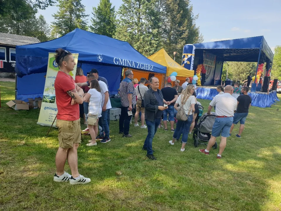 Piknik Strażacki w Dzierżąznej pod Zgierzem. Piękna pogoda i mnóstwo atrakcji, muzyki i dobrego jedzenia [zdjęcia]