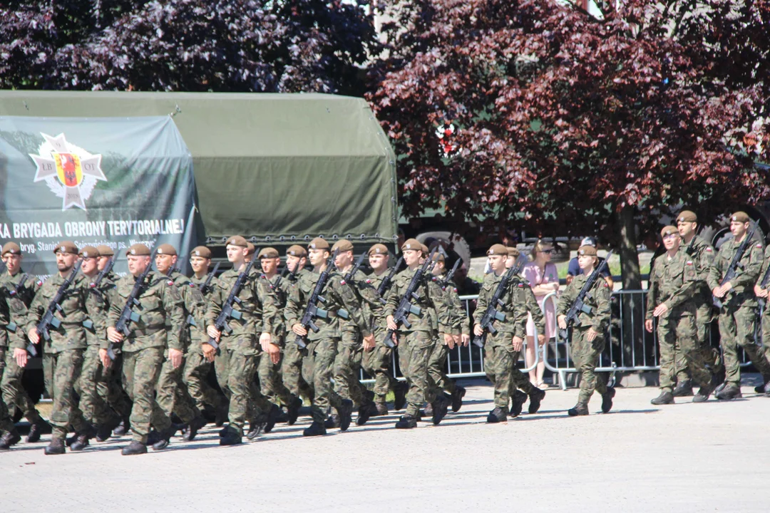 Przysięga wojskowa żołnierzy dołączających do 9 Łódzkiej Brygady Obrony Terytorialnej