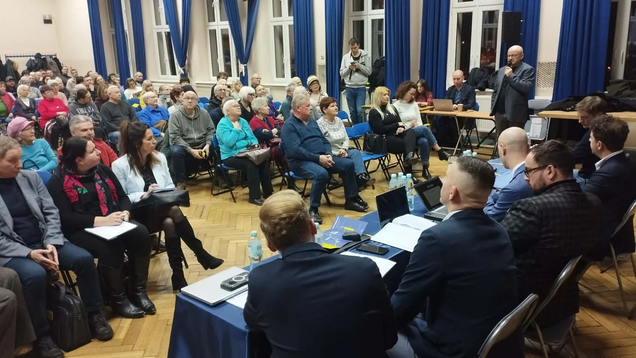 Emocje na spotkaniu w sprawie KDP. Mieszkańcy Karolewa boją się powtórki z katastrofy przy 1 Maja [FOTO] - Zdjęcie główne