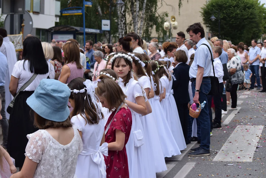 procesja Bożego Ciała w parafii Matki Bożej Dobrej Rady w Zgierzu