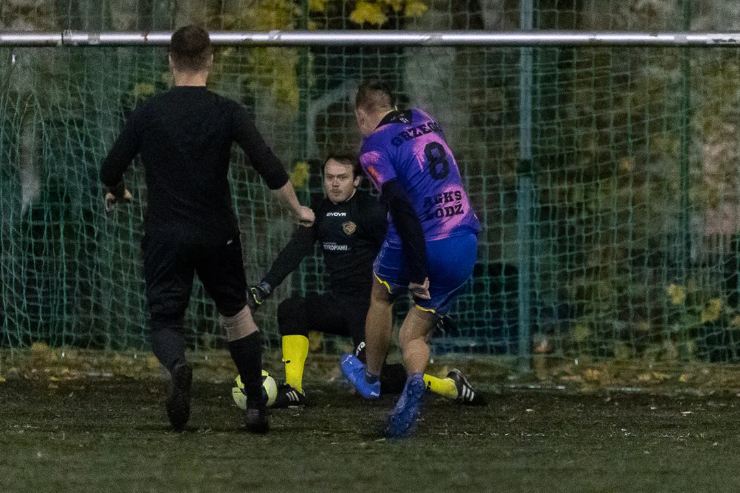 Duże emocje w spotkaniu AGKS 2 oraz FC Farselona w rozgrywkach Playareny