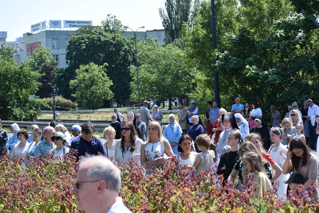 Procesje Bożego Ciała przeszły ulicami Łodzi