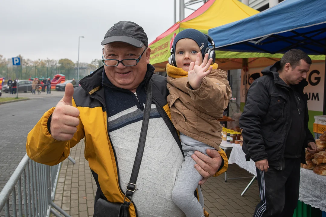 Pokazy drifterów, sportowych aut, rodzinne atrakcje i wiele więcej w Moto Arenie