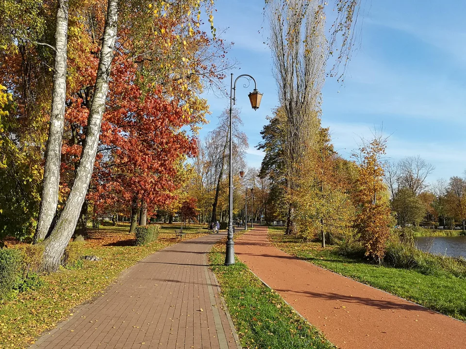 Zgierzanie korzystają z pięknej jesiennej pogody