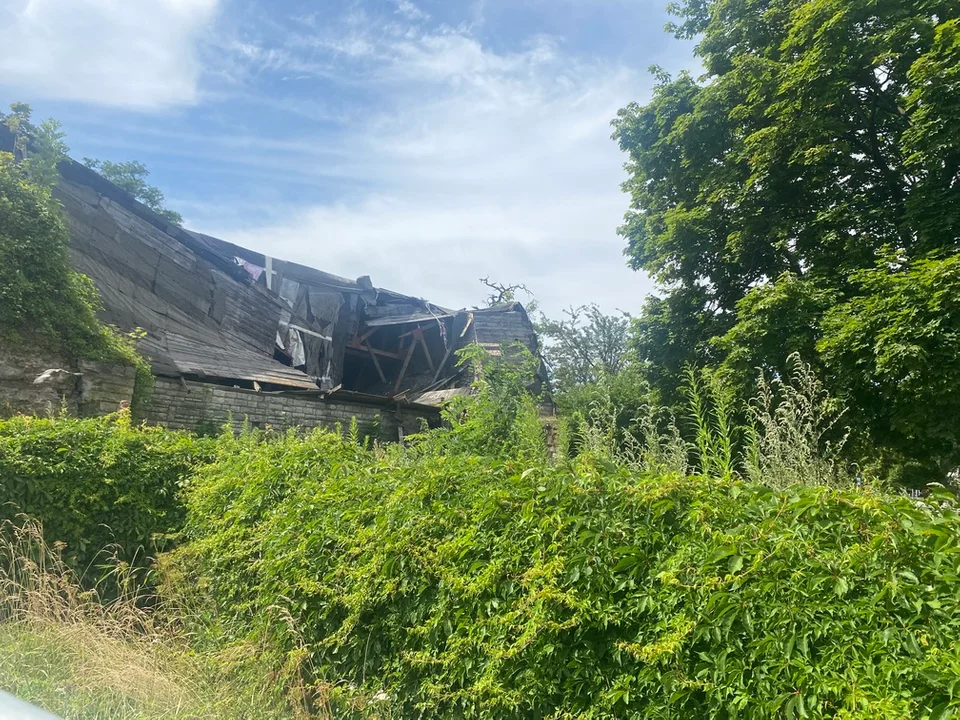 Zaniedbania i postępująca degradacja Bastionu św. Elżbiety