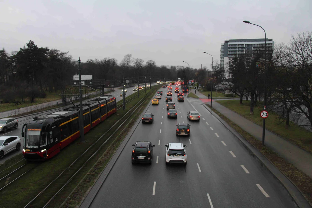 Banner kibiców ŁKS-u nad trasą W-Z w Łodzi