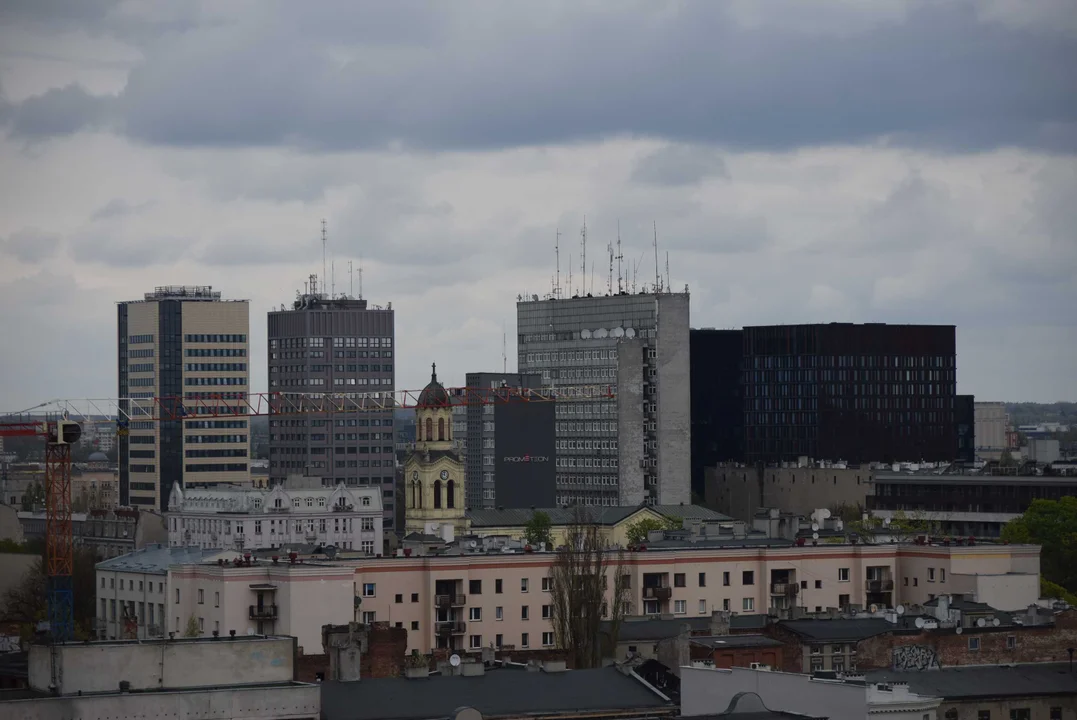 Panorama miasta widziana z wieżowca Red Tower