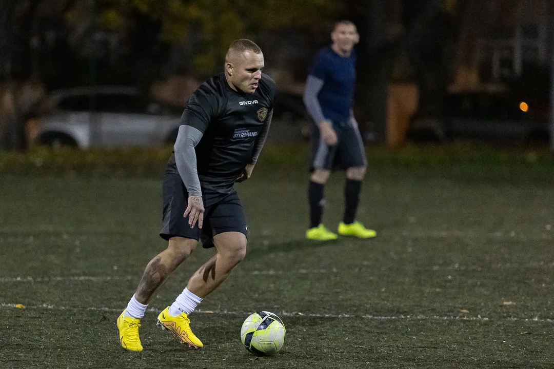 Duże emocje w spotkaniu AGKS 2 oraz FC Farselona w rozgrywkach Playareny