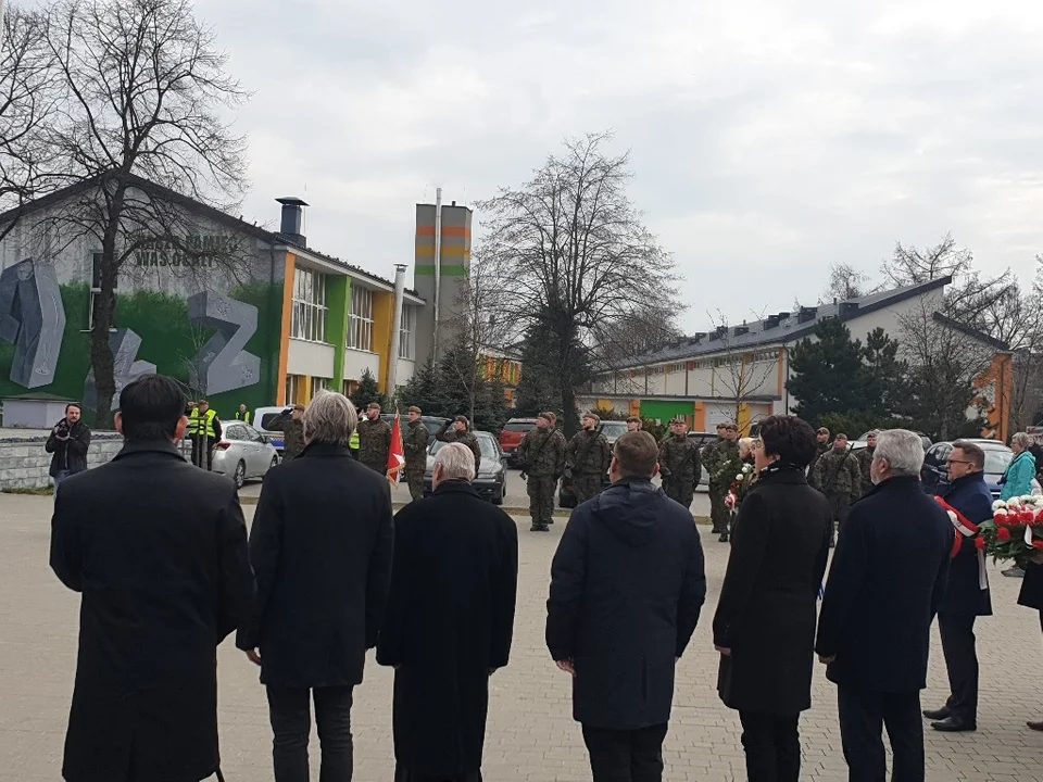 Obchody Zbrodni Zgierskiej na placu Stu straconych [zdjęcia]