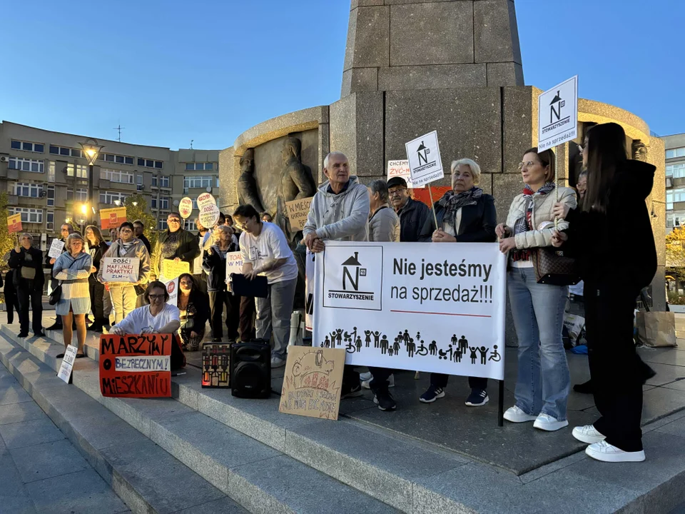 Manifestacja Łódzkiego Stowarzyszenia Lokatorów