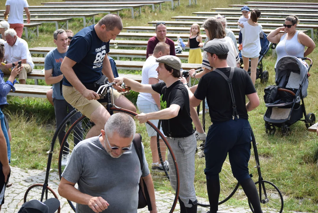 Historia rowerów w Parku Julianowskim na 600. urodizny Łodzi