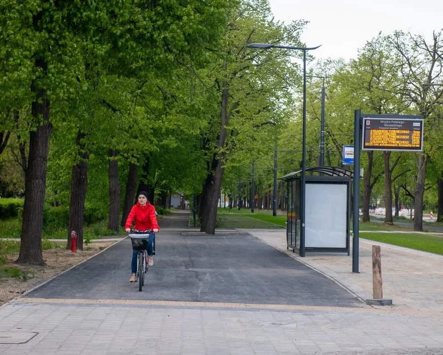 Nowa droga pieszo-rowerowa przy ul. Wojska Polskiego w Łodzi