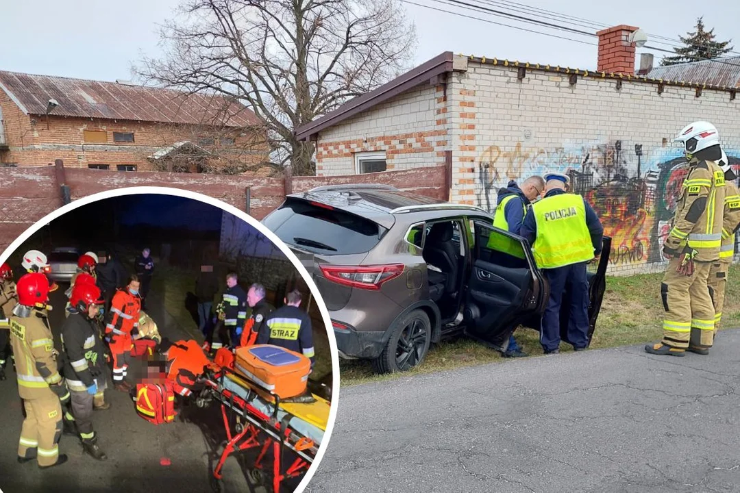 Tragedia w gminie Drużbice. Samochód osobowy wjechał wprost w budynek [FOTO] - Zdjęcie główne