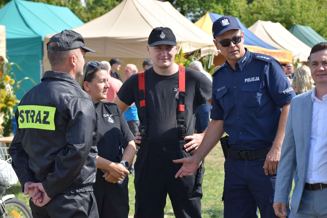 Dożynki gminy Stryków w Warszewicach