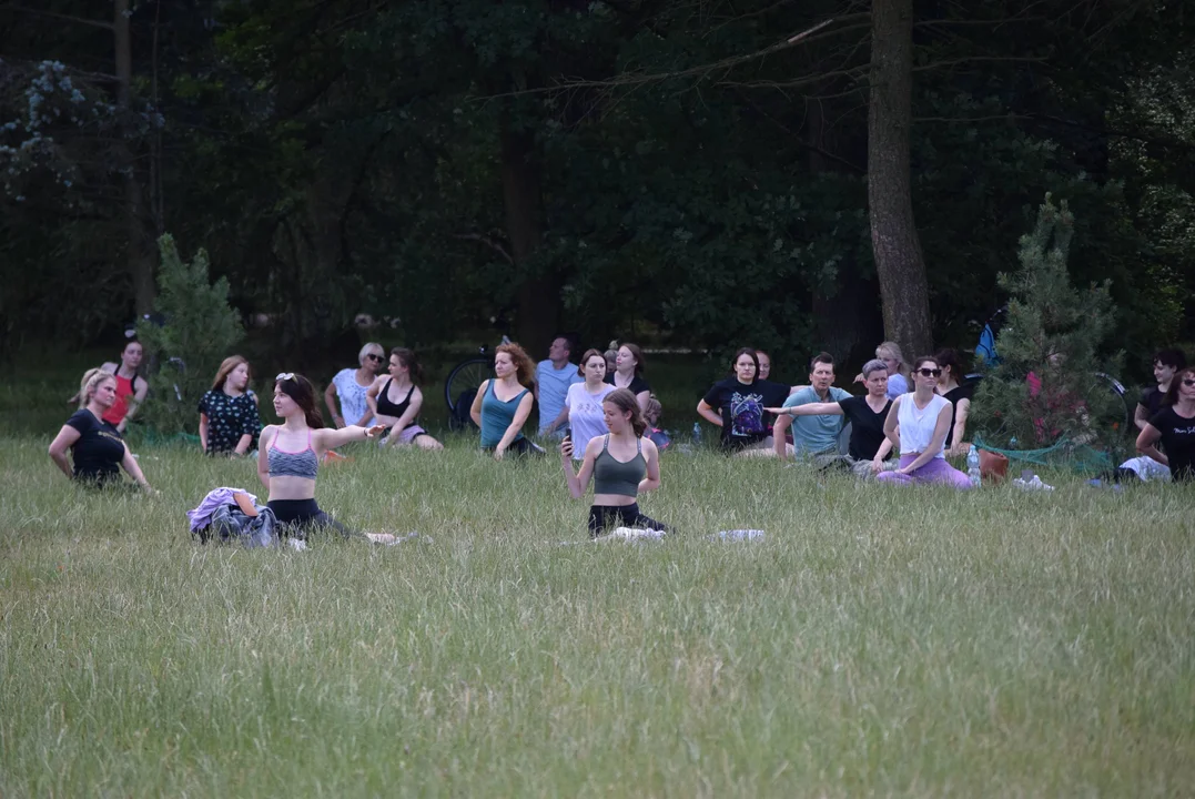 Joga w Parku Poniatowskiego