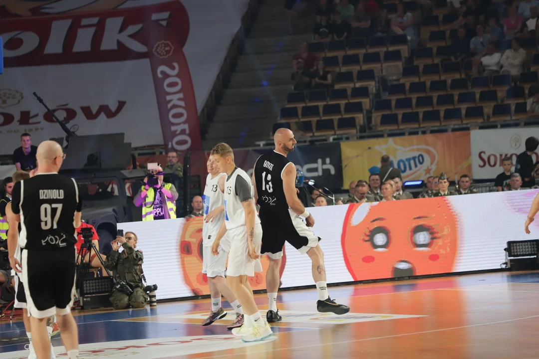 Mecz charytatywny: Gortat Team vs. Żołnierze NATO