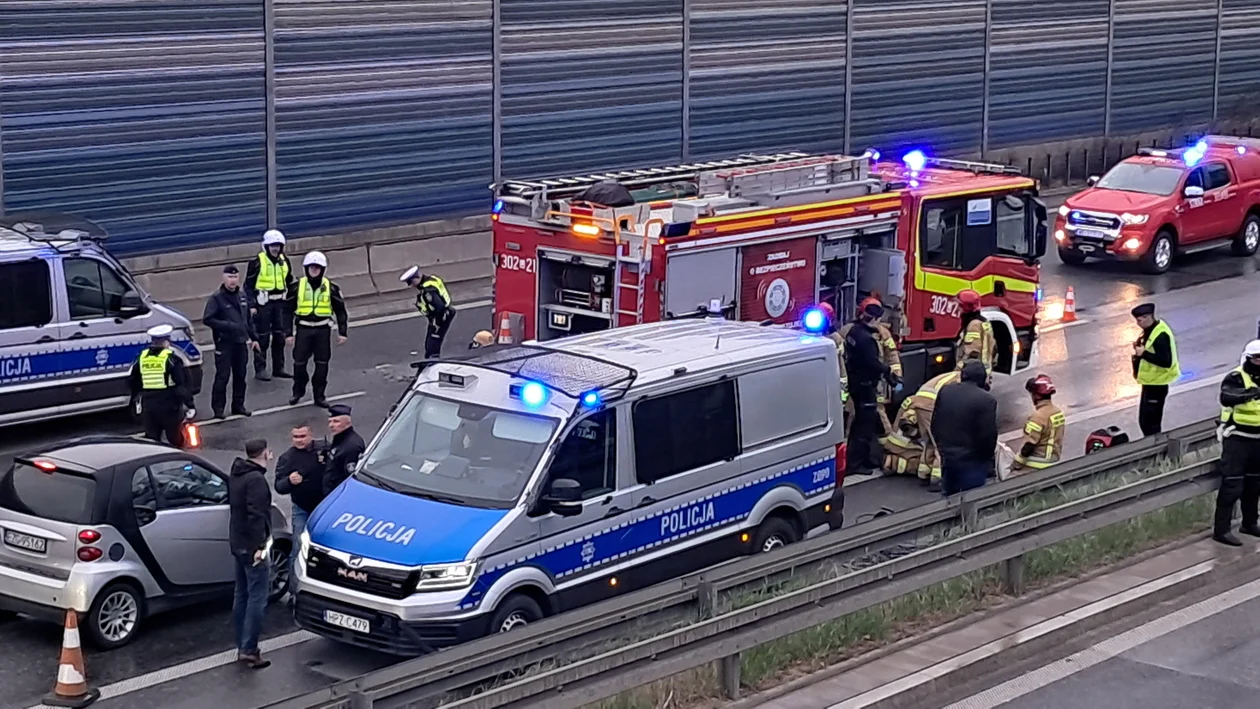 Trasa Armii Krajowej/S8 zablokowana przez Ostatnie Pokolenie