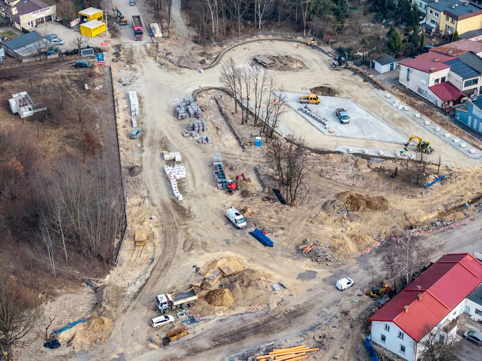 Trwa budowa ronda, która połączy Szczecińską z wjazdem na S14