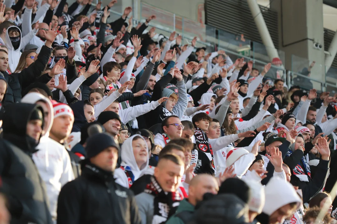 Kibice na meczu ŁKS Łódź i Ruch Chorzów