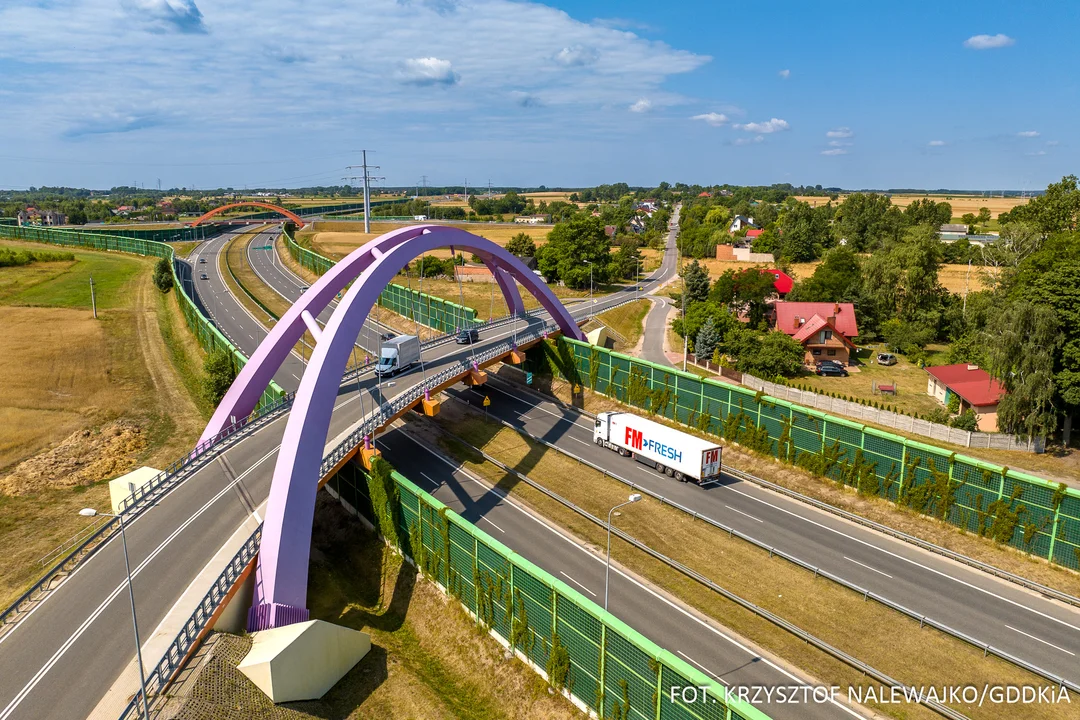 Drogi ekspresowe i autostrady w województwie łódzkim z lotu ptaka