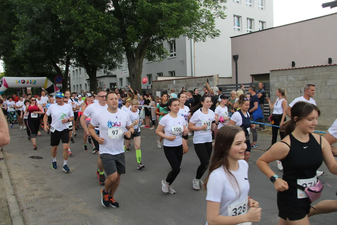 Piknik rodzinny fundacji „Daj piątaka na dzieciaka” na Bałutach