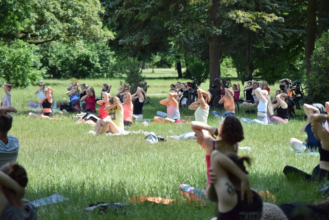 Joga w Parku Poniatowskiego