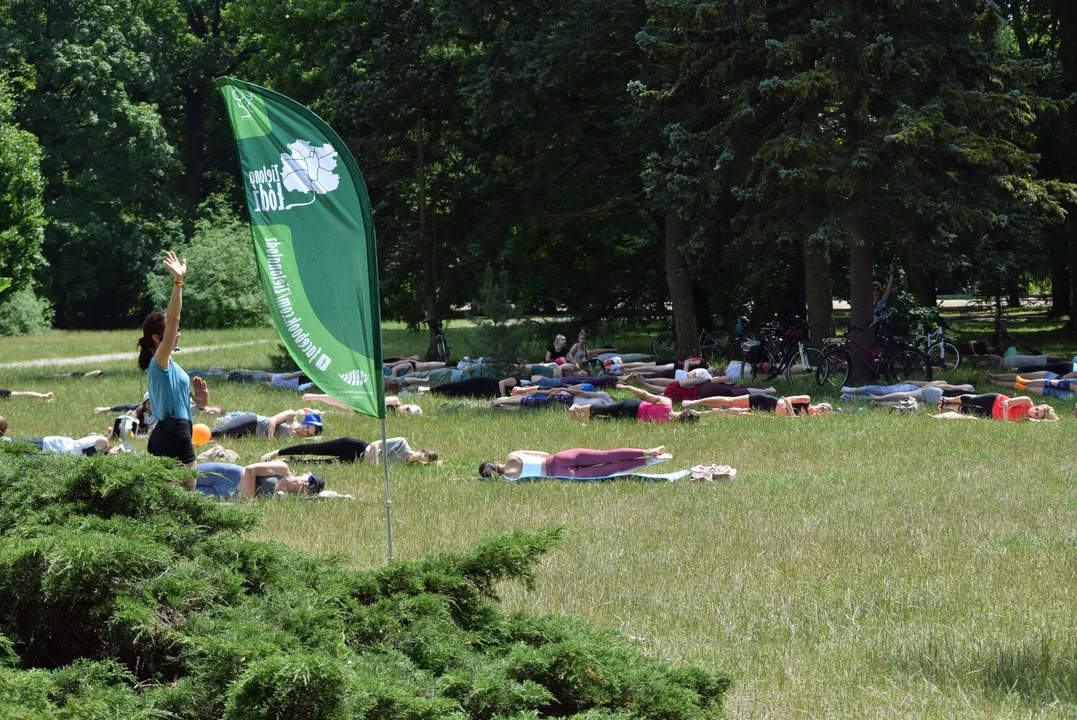 Joga w Parku Poniatowskiego