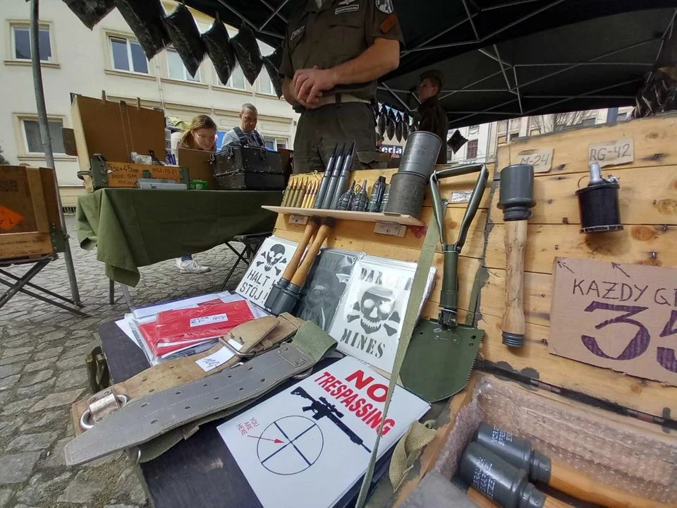 Łódź. Piknik Łodzianie na pikniku  Muzeum Tradycji Niepodległościowych w Łodzi