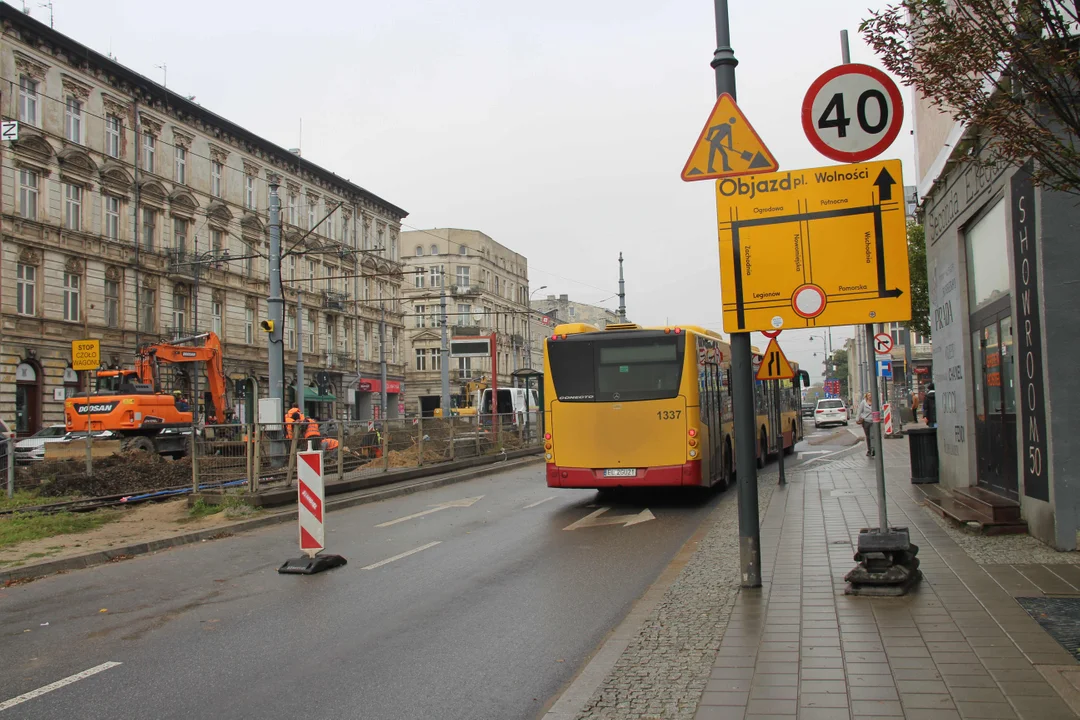 Przebudowa skrzyżowania ulic Zachodniej z Legionów w Łodzi - stan na 21.10.2023 r.