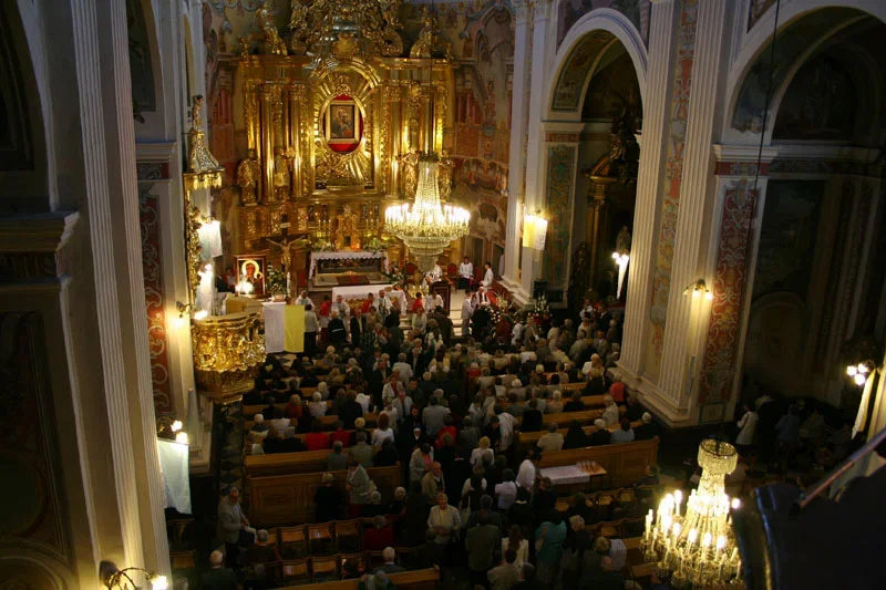 Sanktuaria maryjne w Piotrkowie