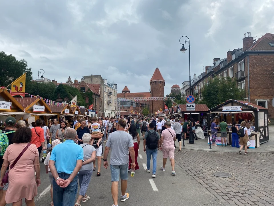 Jarmark św. Dominika przyciąga tłumy turystów