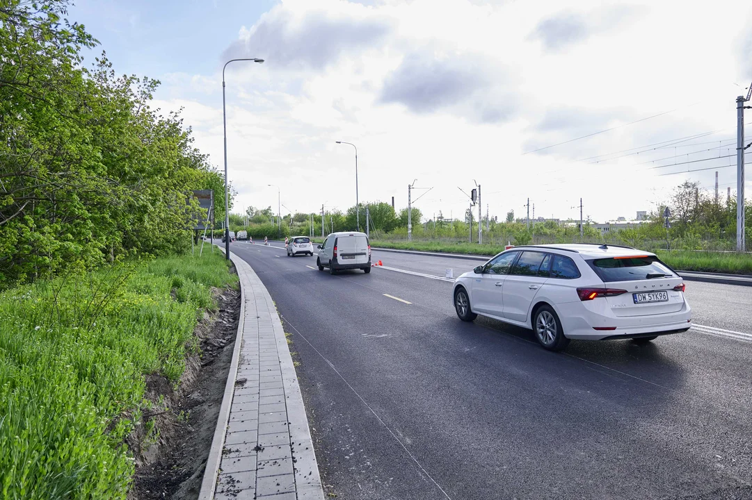 Ulica Maratońska w Łodzi - koniec remontu od Waltera-Janke do dw. Łódź Kaliska