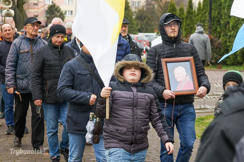 Męski Różaniec ulicami Piotrkowa