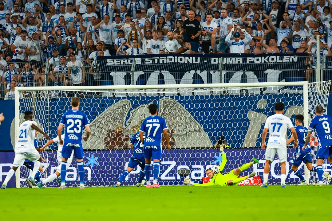Lech Poznań był bezsilny w meczu z KRC Genk.