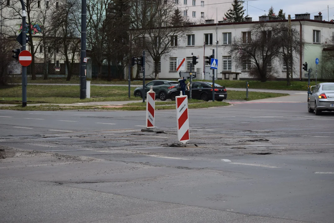 Niebezpieczne skrzyżowanie na alei Politechniki