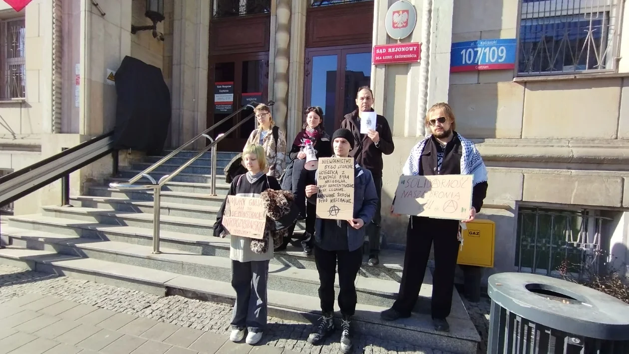 Protest pod Sądem Rejonowym dla Łodzi Śródmieścia