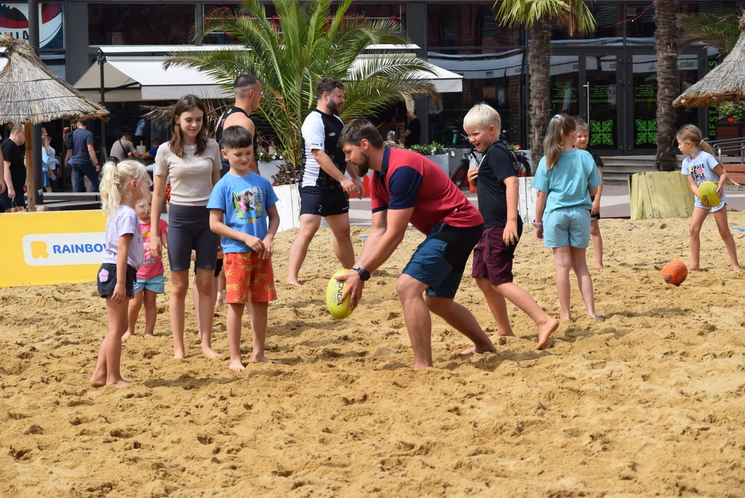 Beach Side Rugby w Manufakturze - atrakcje