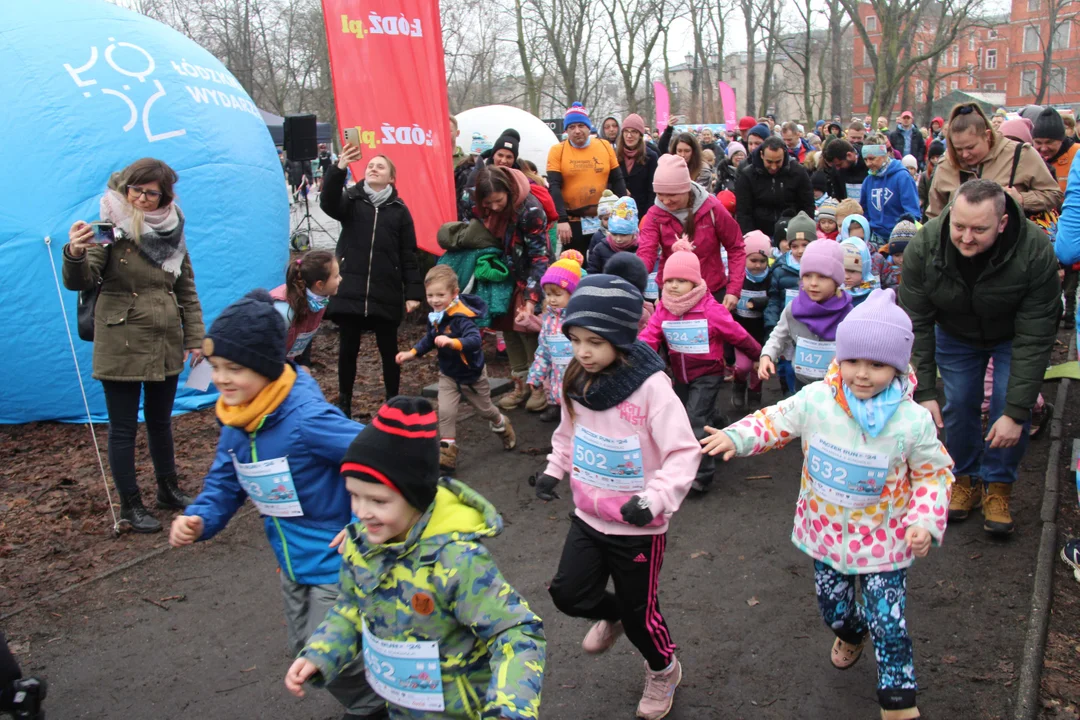 Pączek Run 2024 w parku Poniatowskiego w Łodzi