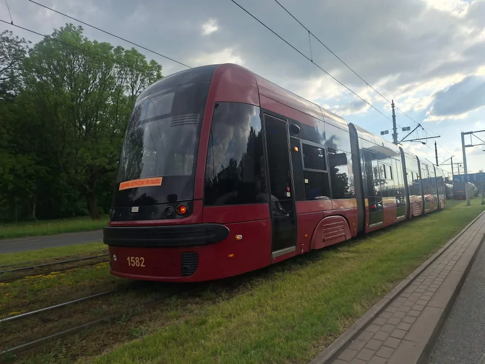Zatrzymania tramwajów w kilku miejscach w Łodzi