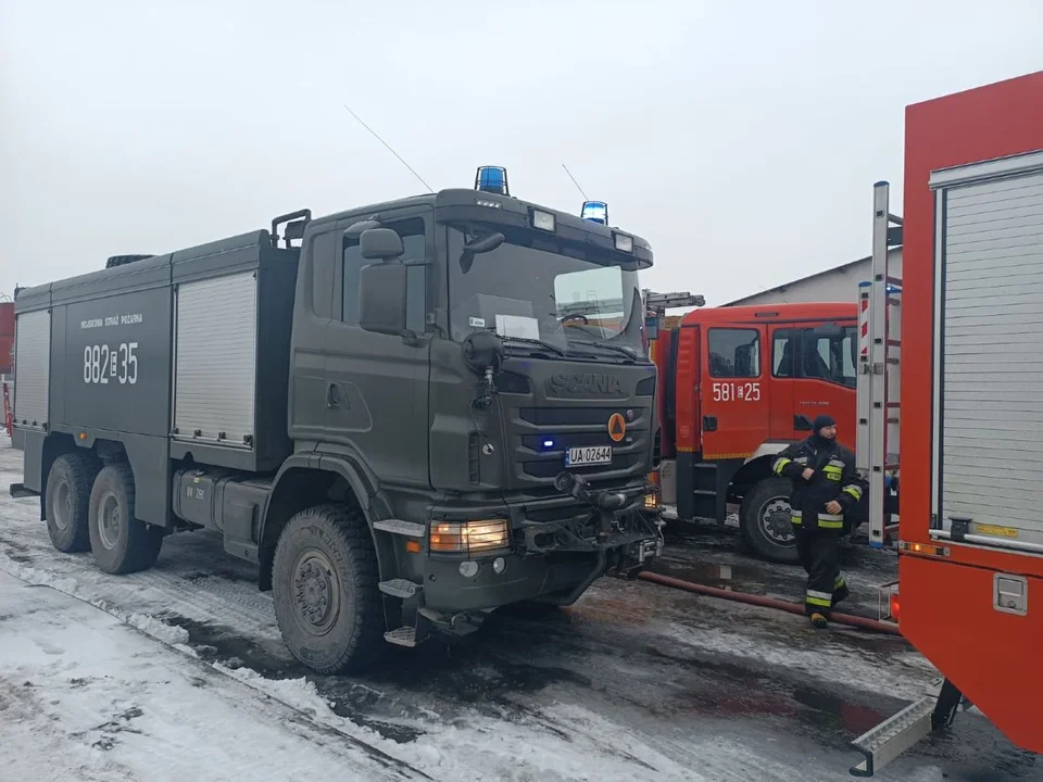 Płonący kurnik postawił na nogi całą wieś. Dym było widać z daleka - Zdjęcie główne