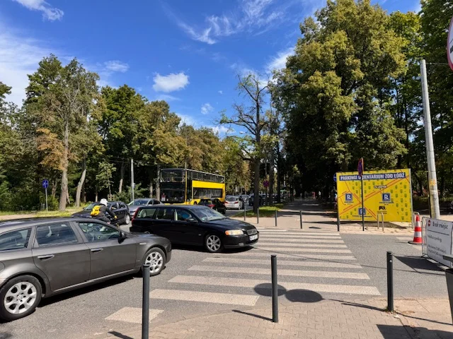Korki przy Orientarium i Aquaparku Fala