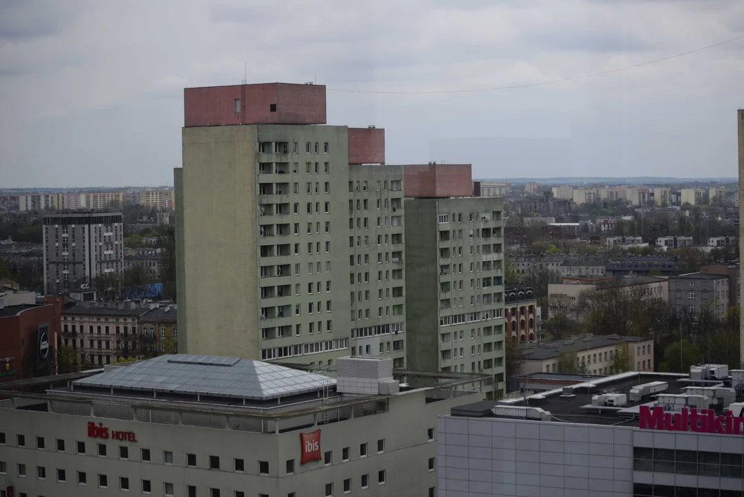 Panorama miasta widziana z wieżowca Red Tower