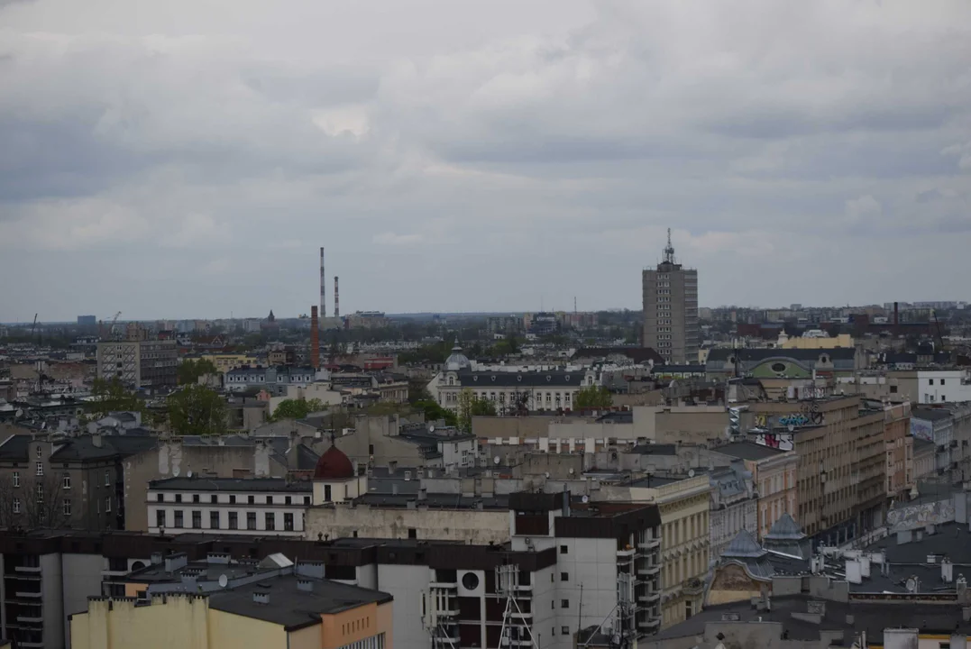 Panorama miasta widziana z wieżowca Red Tower