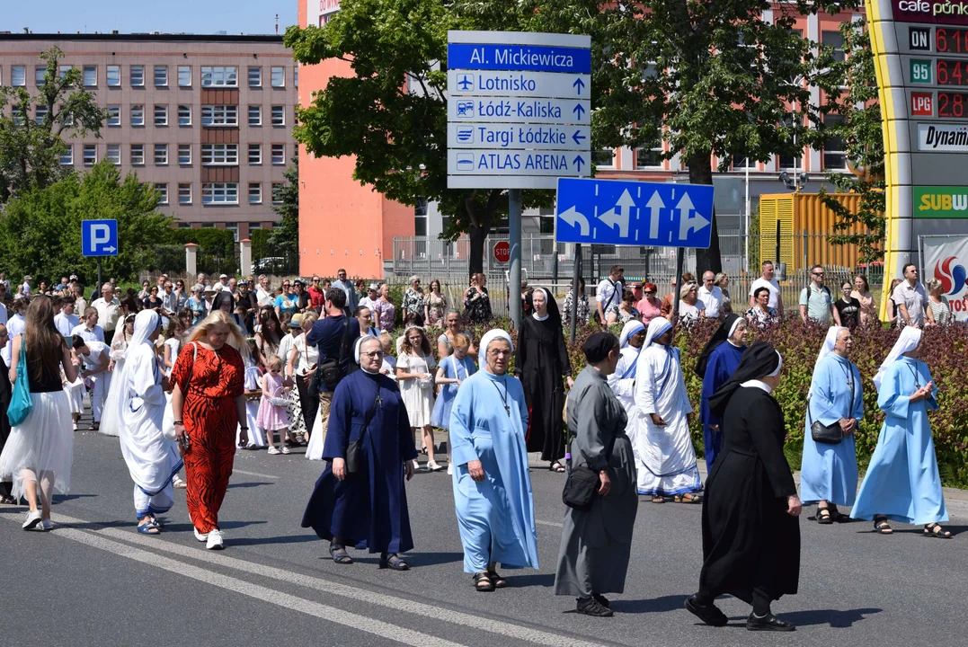 Procesje Bożego Ciała przeszły ulicami Łodzi