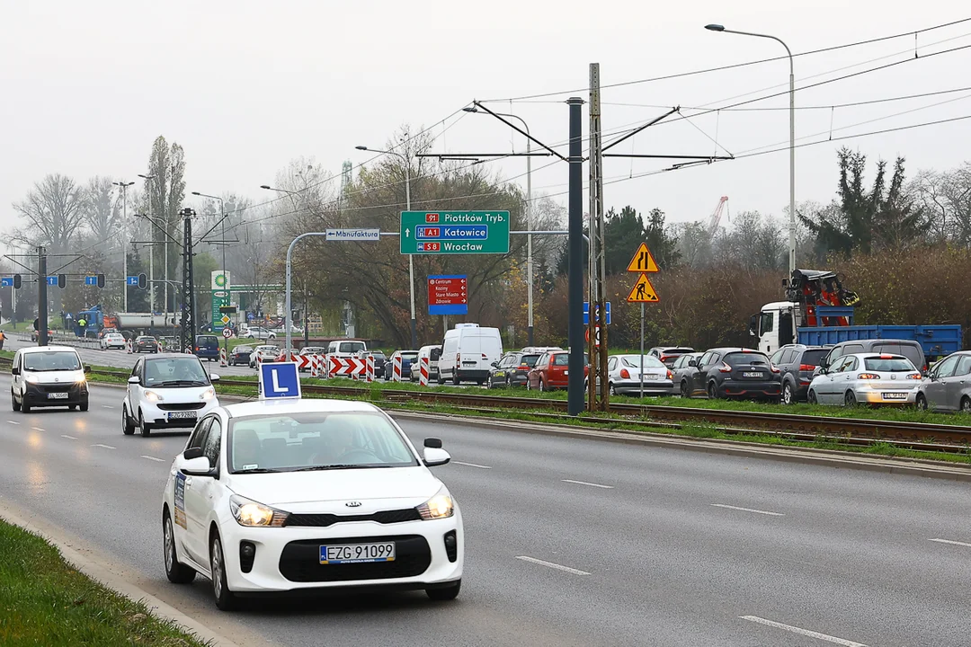 Korki na al. Włókniarzy w Łodzi