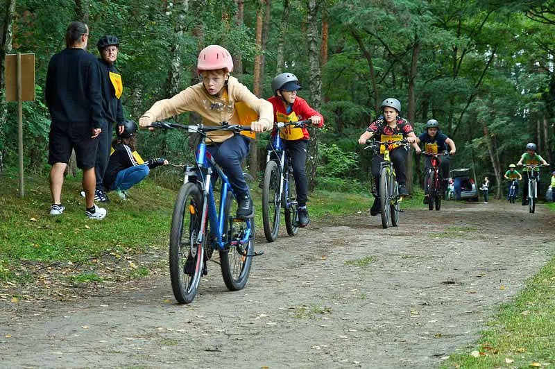 Młodzieżowe Mistrzostwa Powiatu Łęczyckiego w Wyścigach Rowerowych w Witowie