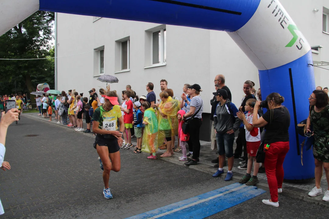 Piknik rodzinny fundacji „Daj piątaka na dzieciaka” na Bałutach