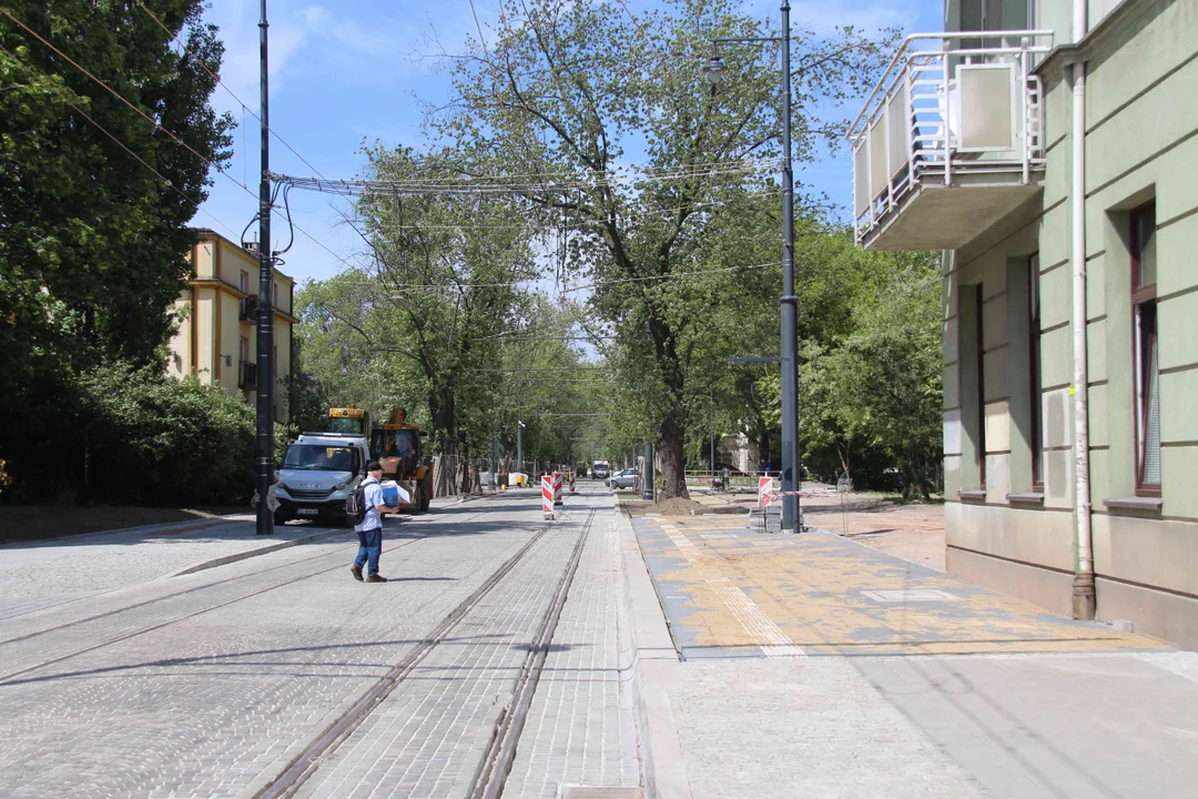 Na Polesiu powstają nowe przystanki tramwajowe. Niebawem powrócą tutaj tramwaje [ZDJĘCIA] - Zdjęcie główne