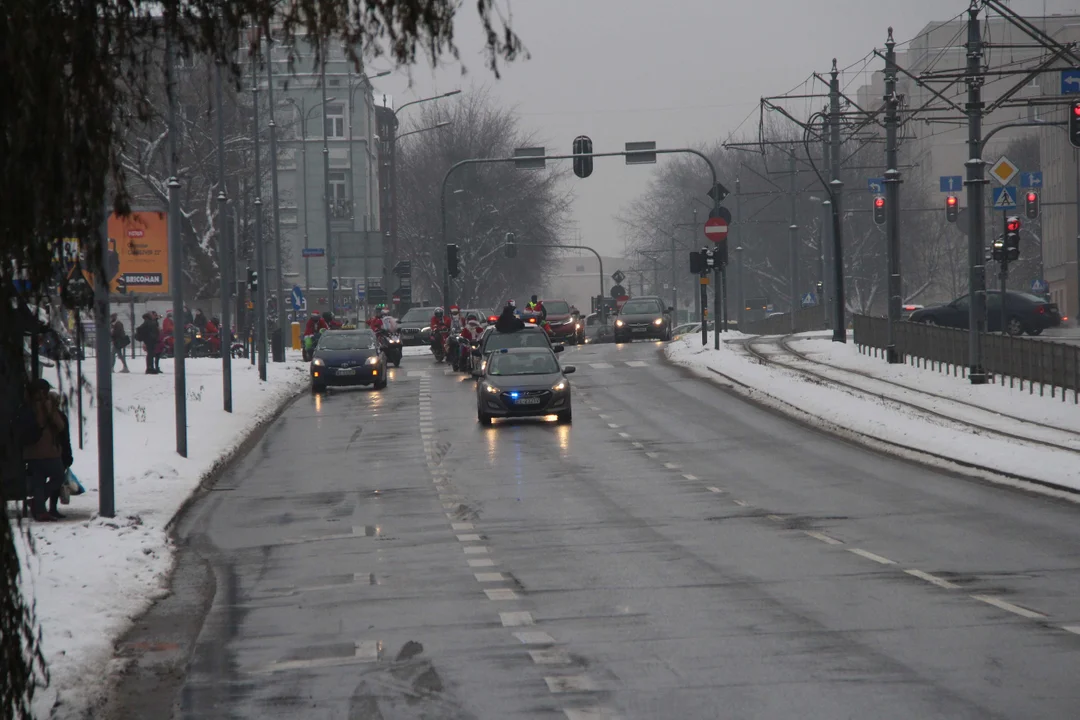 Parada MotoMikołajów w Manufakturze w Łodzi - 9.12.2023 r.